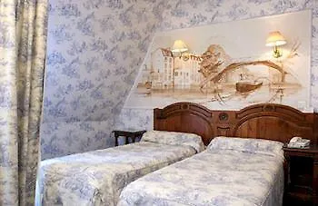 Hotell Familia Paris