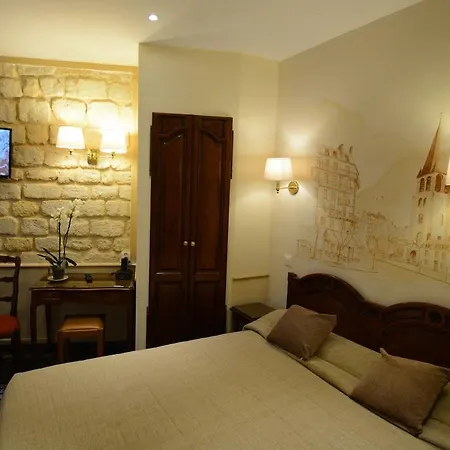 Ξενοδοχείο Familia